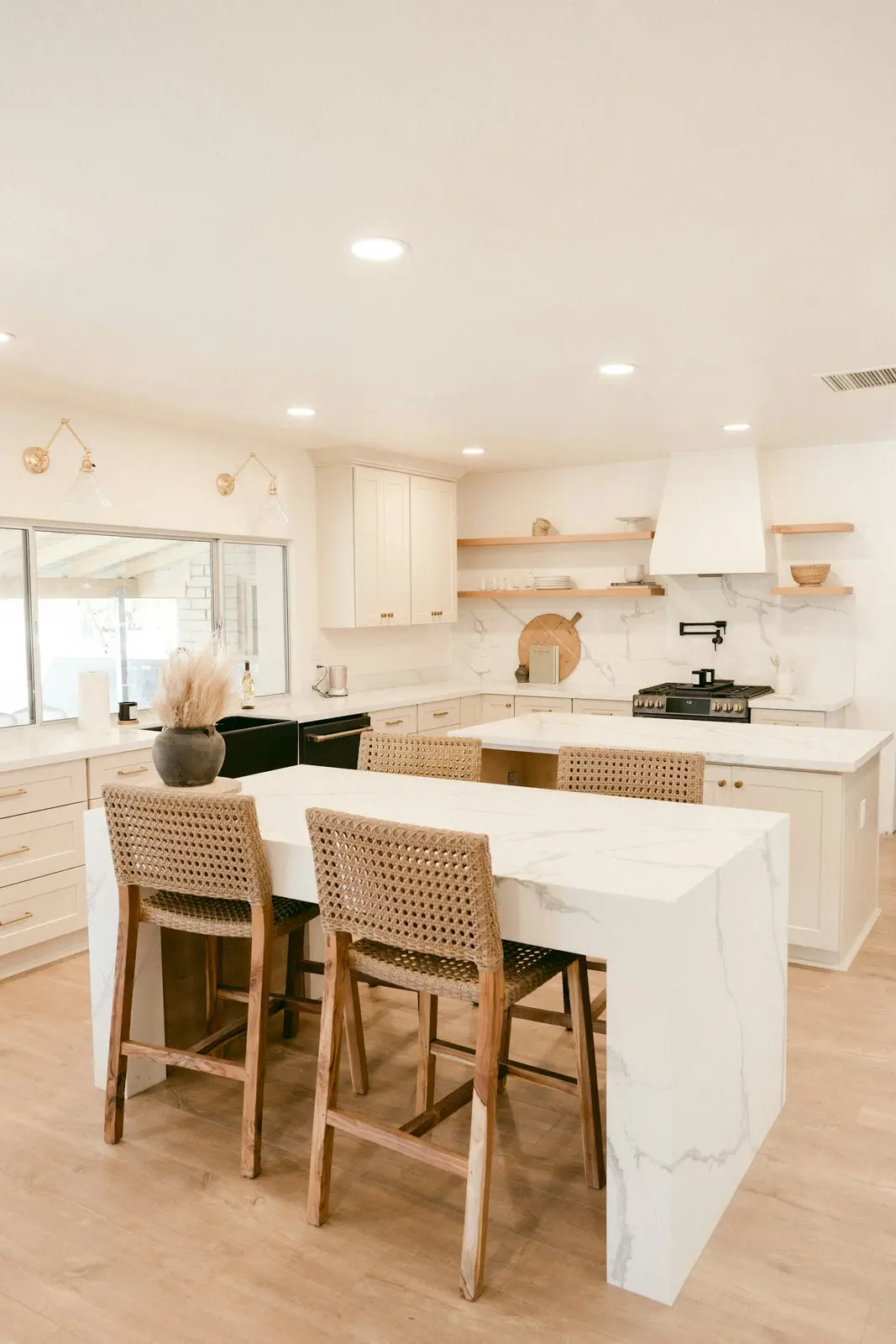 31 Elm Ct, Trumbull